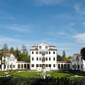 Hotel Contarini Nenzi And, Dosson